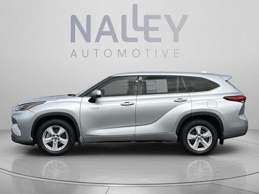 Celestial Silver Metallic 2021 Toyota Highlander Hybrid LE
