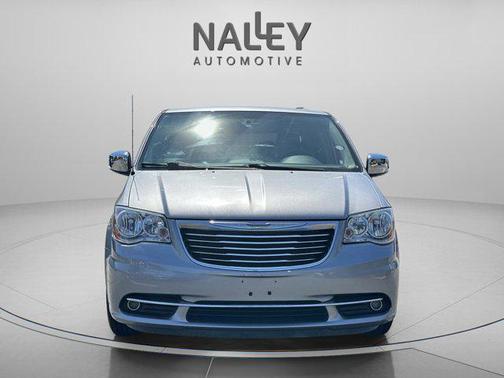 2016 Chrysler Town & Country Touring-L