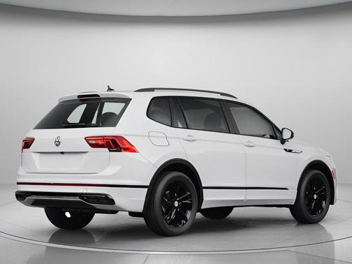 2024 Volkswagen Tiguan 2.0T Wolfsburg Edition