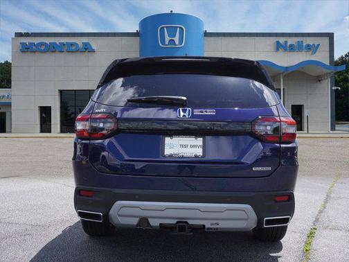 2025 Honda Pilot Touring 8-Passenger