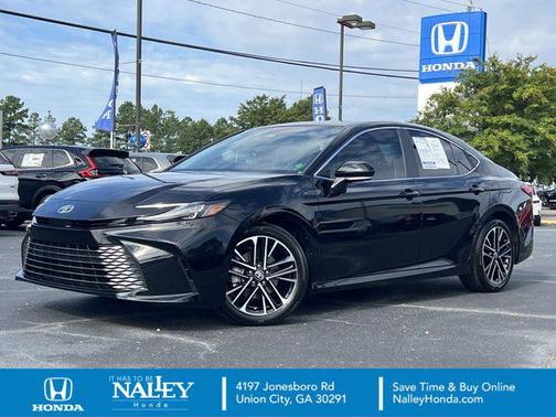 2025 Toyota Camry XLE