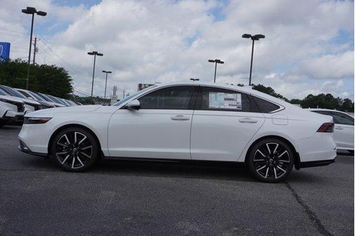2025 Honda Accord Hybrid Touring