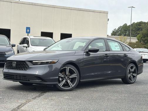 Meteorite Gray Metallic 2026 Honda Accord SE