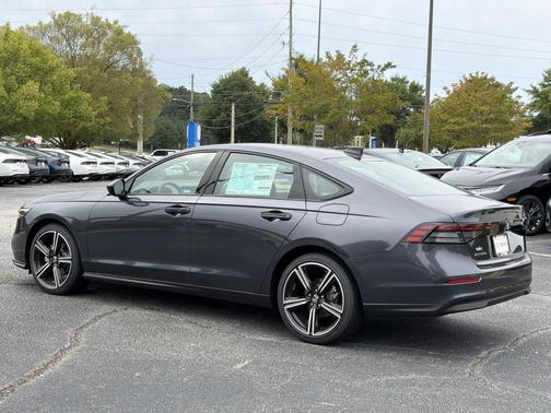 Meteorite Gray Metallic 2026 Honda Accord SE