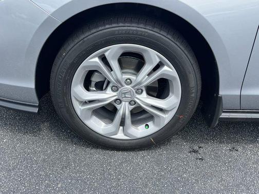 2025 Honda Accord LX 1.5T