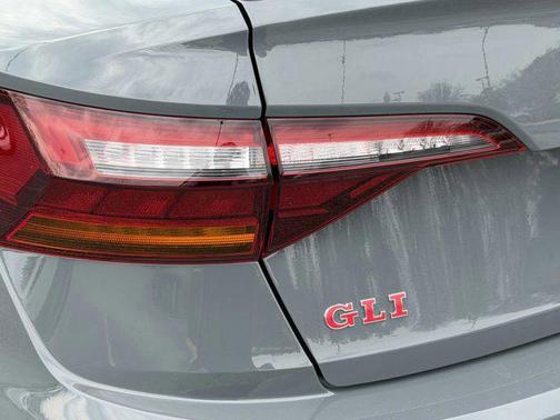 2019 Volkswagen Jetta GLI 2.0T S