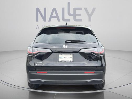 Crystal Black Pearl 2027 Honda HR-V LX