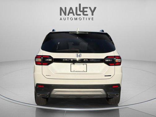 2024 Honda Pilot Touring 8-Passenger