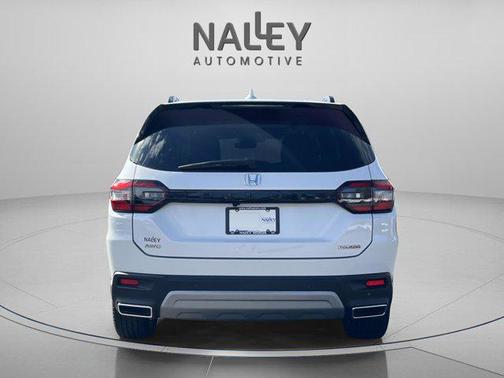 2024 Honda Pilot Touring 8-Passenger