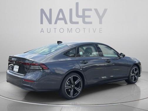 Meteorite Gray Metallic 2026 Honda Accord SE