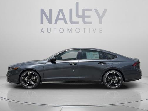 Meteorite Gray Metallic 2026 Honda Accord SE