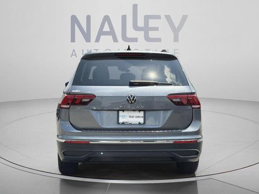 Platinum Gray Metallic 2023 Volkswagen Tiguan 2.0T S