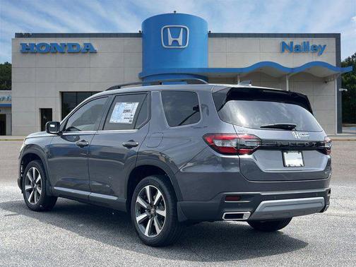 2025 Honda Pilot Touring 8-Passenger