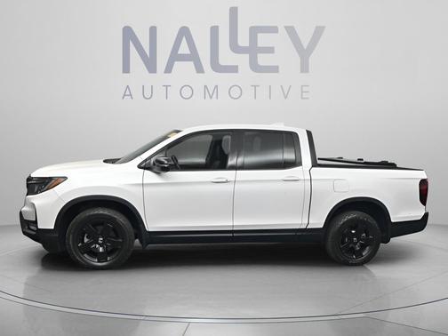 Platinum White Pearl 2024 Honda Ridgeline Black