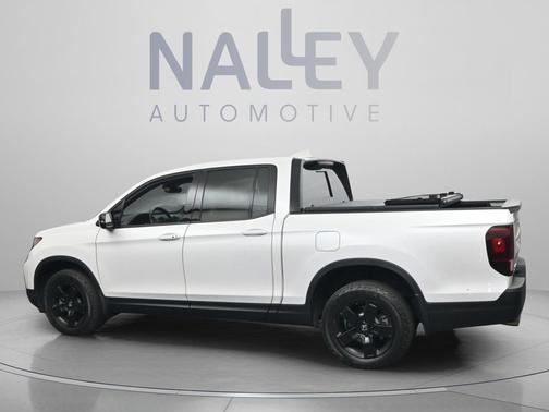 Platinum White Pearl 2024 Honda Ridgeline Black