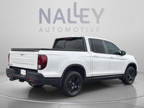 Platinum White Pearl 2024 Honda Ridgeline Black