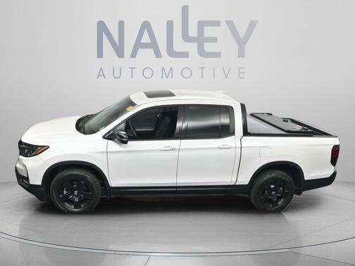 Platinum White Pearl 2024 Honda Ridgeline Black