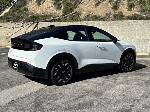 2026 Nissan Leaf PLATINUM+