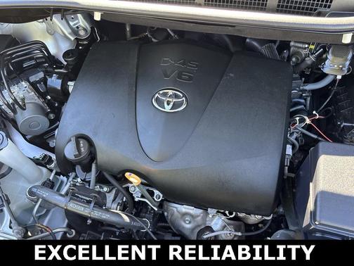 2017 Toyota Sienna LE