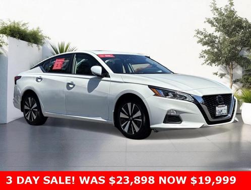 2022 Nissan Altima 2.5 SV