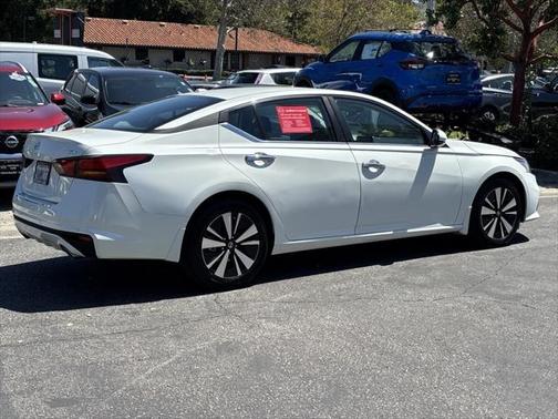 2022 Nissan Altima 2.5 SV