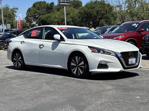 2022 Nissan Altima 2.5 SV