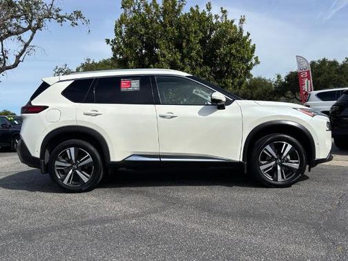 White 2023 Nissan Rogue SL