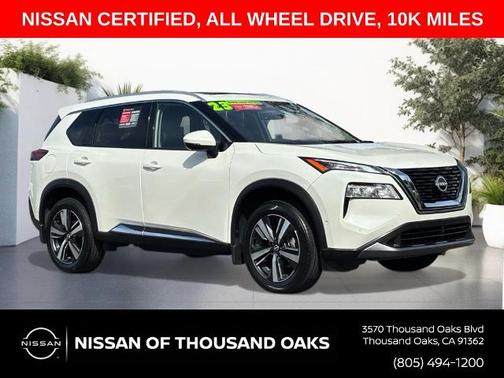 White 2023 Nissan Rogue SL