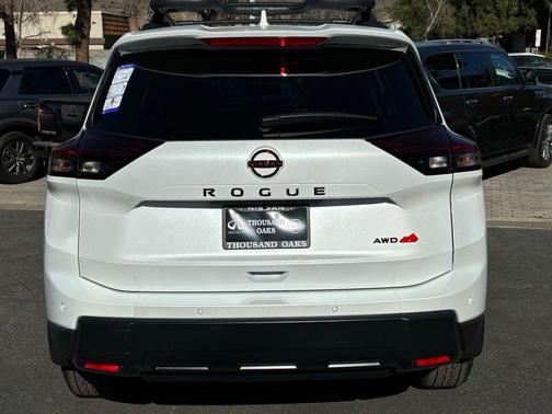 2026 Nissan Rogue Rock Creek