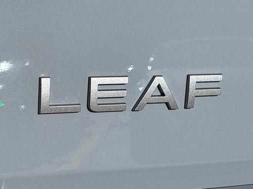 2026 Nissan Leaf PLATINUM+
