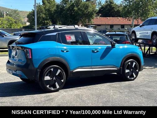 2t Ice Blk Roof 2025 Nissan Kicks SR