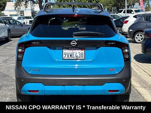2t Ice Blk Roof 2025 Nissan Kicks SR