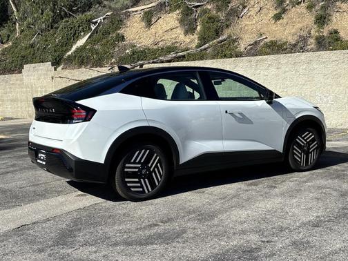 2026 Nissan Leaf SV+