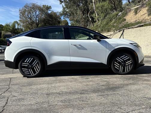 2026 Nissan Leaf SV+