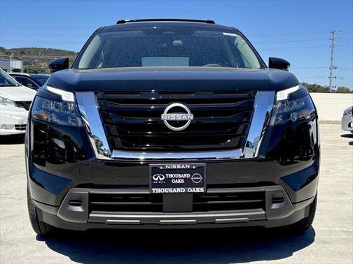 2025 Nissan Pathfinder SV FWD