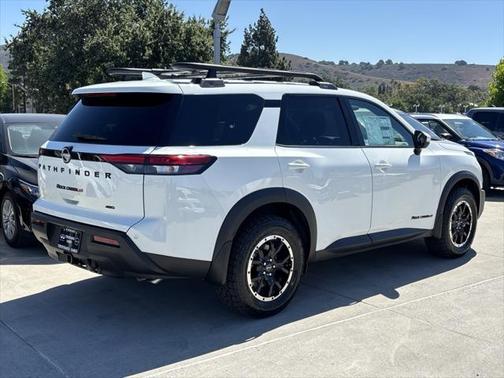 2025 Nissan Pathfinder Rock Creek 4WD