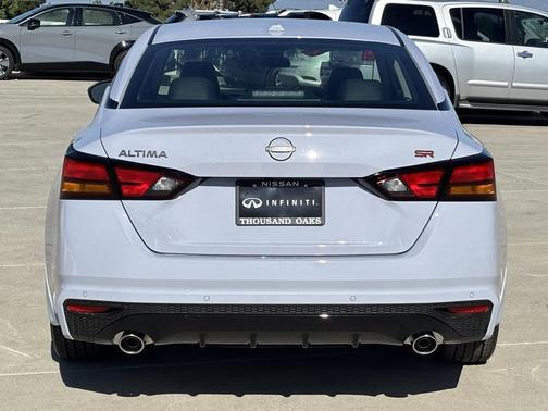 2025 Nissan Altima SR FWD