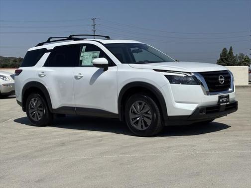 2025 Nissan Pathfinder SV FWD