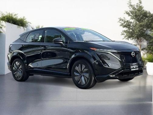 Black Diamond Pearl 2024 Nissan ARIYA ENGAGE+