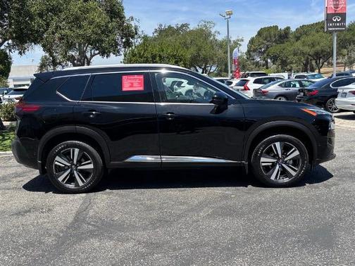 Black 2023 Nissan Rogue SL