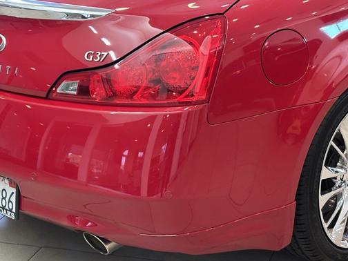2012 INFINITI G37 Journey