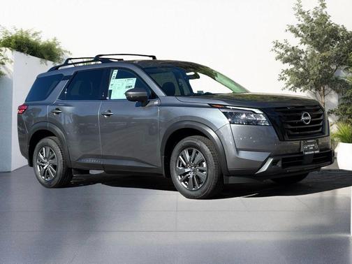 2025 Nissan Pathfinder SV FWD