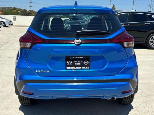 2025 Nissan Kicks S