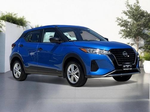 2025 Nissan Kicks S