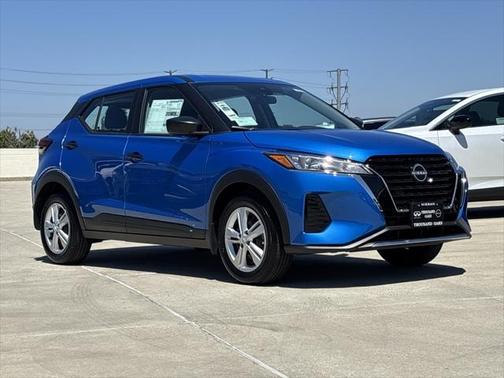 2025 Nissan Kicks S