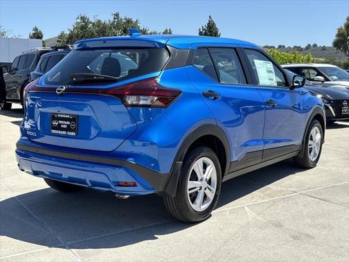 2025 Nissan Kicks S