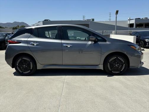 2025 Nissan Leaf SV PLUS