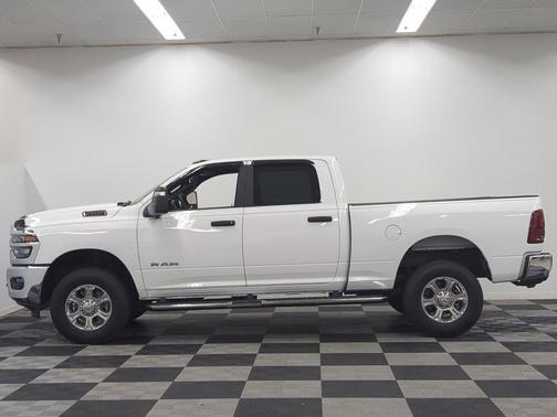 Bright White Clearcoat 2025 RAM 2500 Big Horn