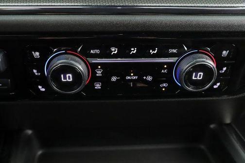 Summit White 2024 Chevrolet Silverado 2500 ZR2