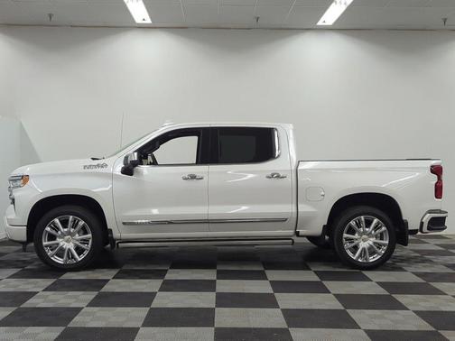 White 2025 Chevrolet Silverado 1500 High Country